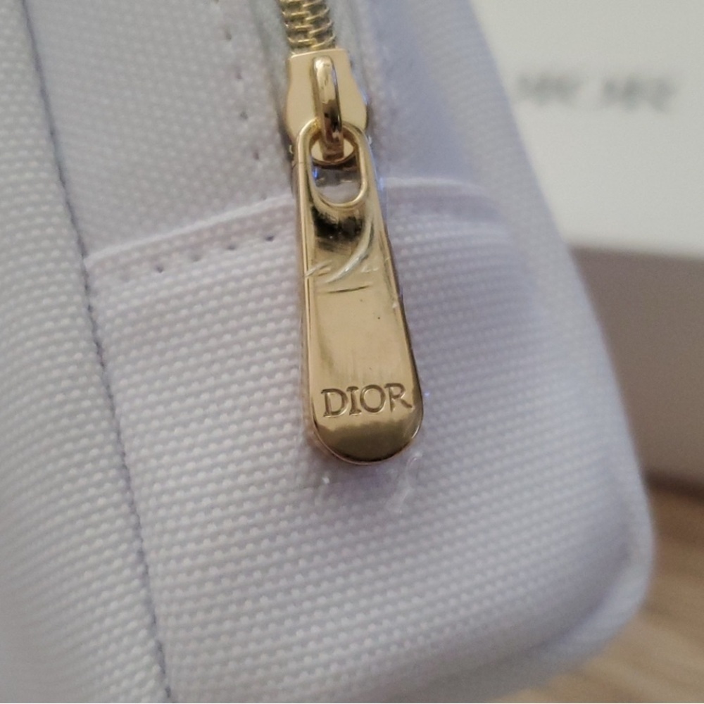 DIOR Beauty Cosmetic Bag – Beige Pouch Clutch – Soft Faux Leather – NEW in Box! - Picture 12 of 13